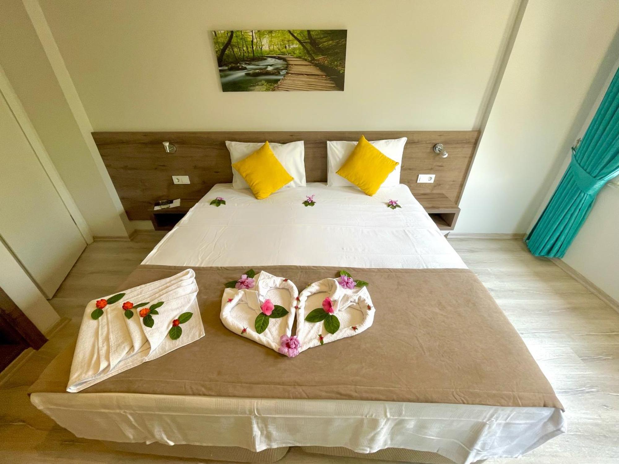 Gunes Boutique Otel Фетие Екстериор снимка