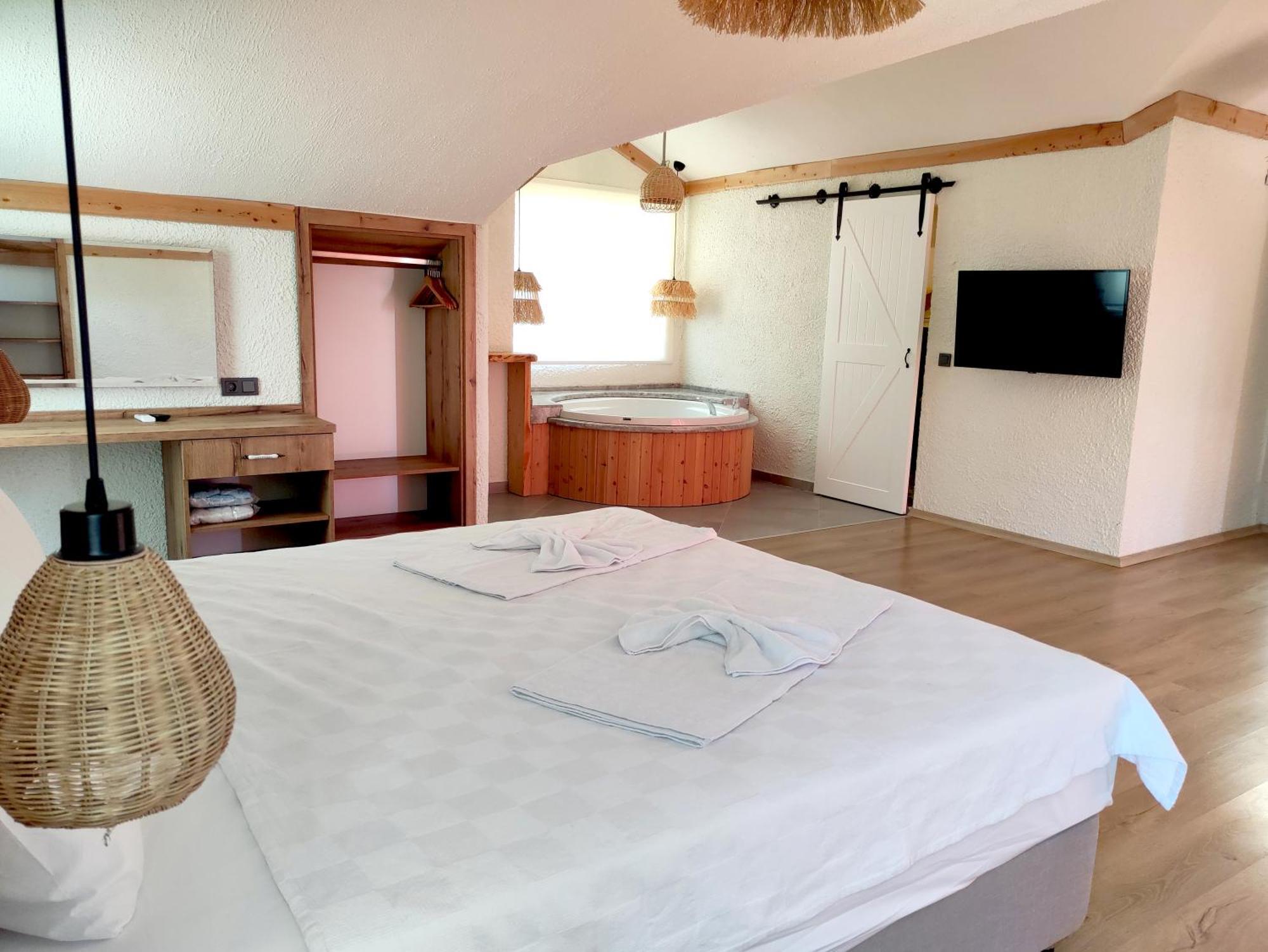 Gunes Boutique Otel Фетие Екстериор снимка